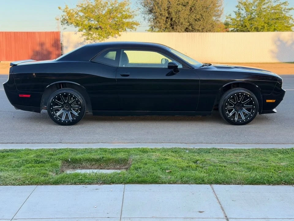 2014 Dodge Challenger 3rd Gen - Image 5 of 12