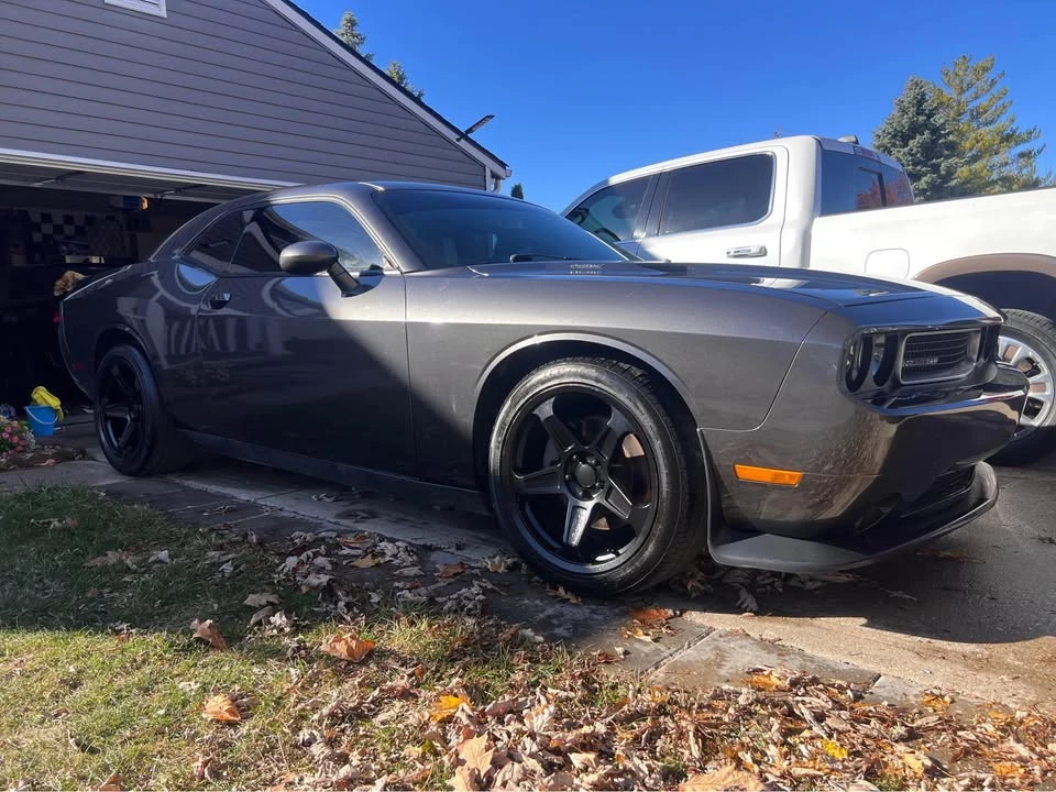 2014 Dodge Challenger 3rd Gen - Image 7 of 15