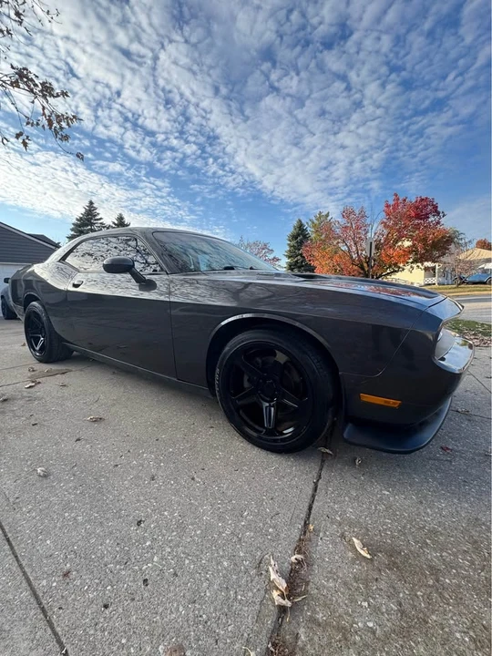 2014 Dodge Challenger 3rd Gen - Image 4 of 15