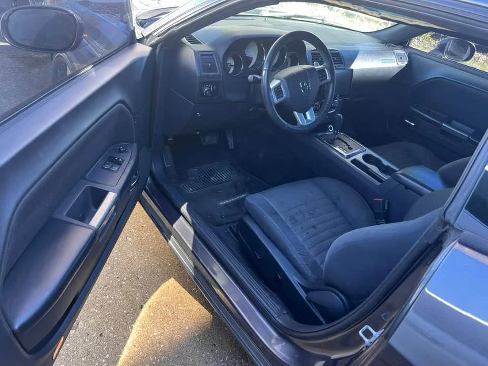 2014 Dodge Challenger 3rd Gen - Image 9 of 15