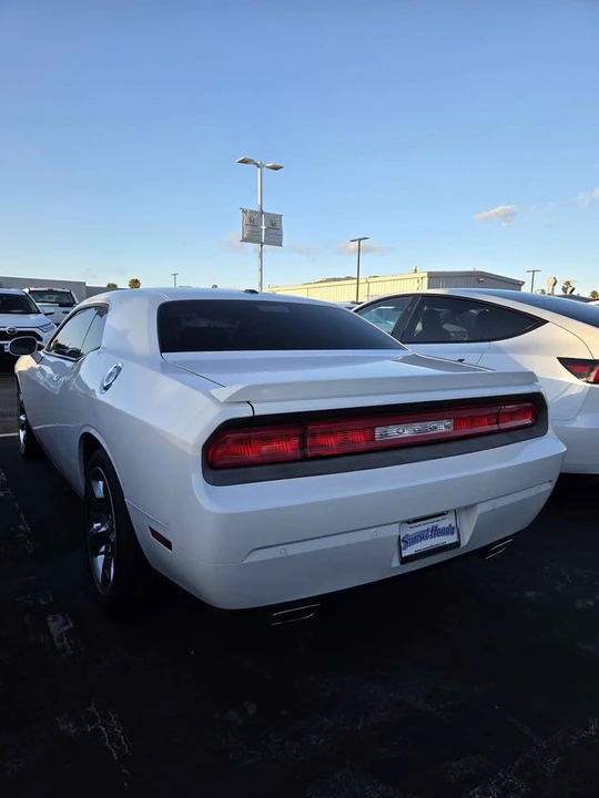 2014 Dodge Challenger 3rd Gen - Image 6 of 10