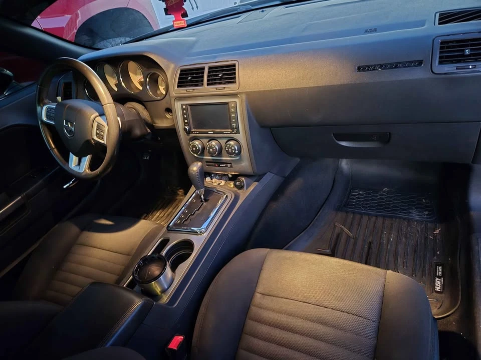 2014 Dodge Challenger 3rd Gen - Image 9 of 11