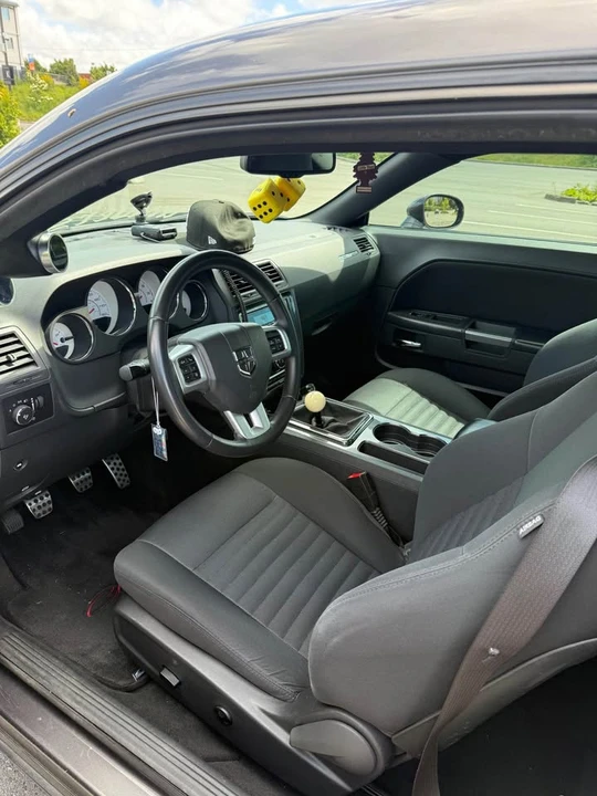 2014 Dodge Challenger 3rd Gen - Image 7 of 9