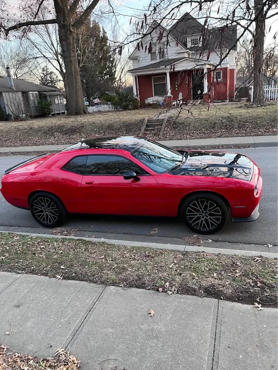2014 Dodge Challenger 3rd Gen - Image 3 of 8