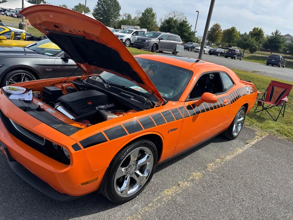 2014 Dodge Challenger 3rd Gen - Image 2 of 9