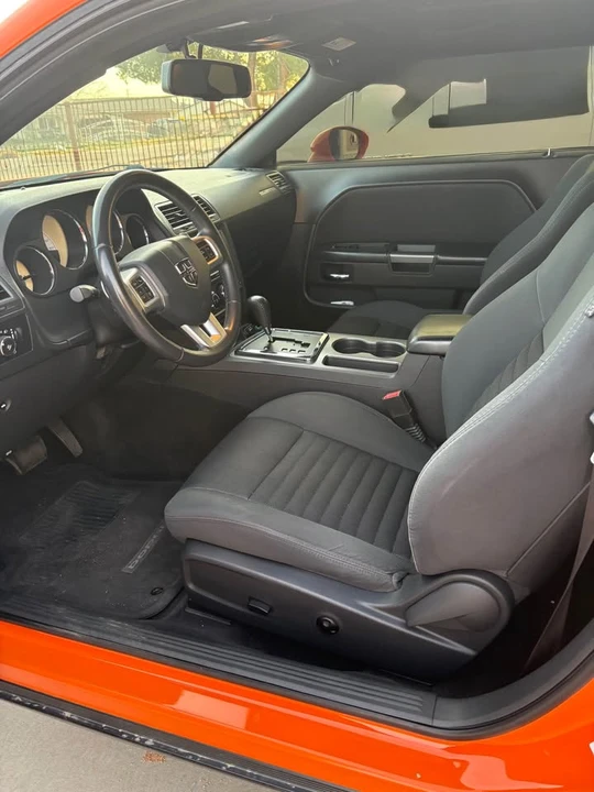 2014 Dodge Challenger 3rd Gen - Image 10 of 19