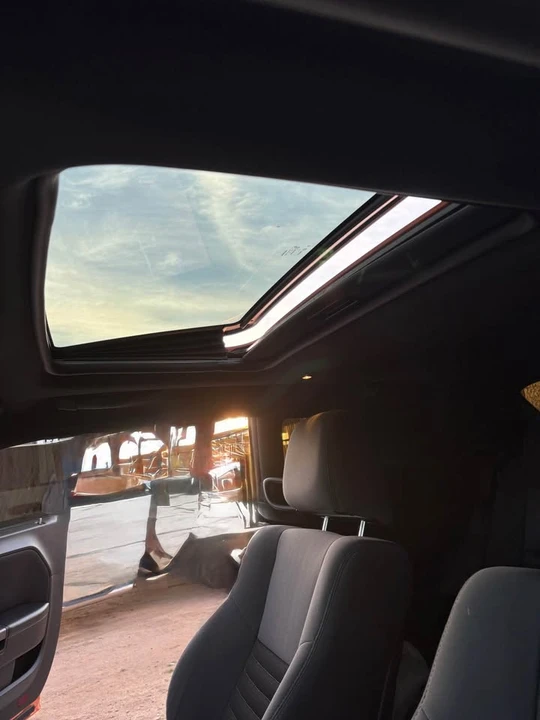 2014 Dodge Challenger 3rd Gen - Image 17 of 19