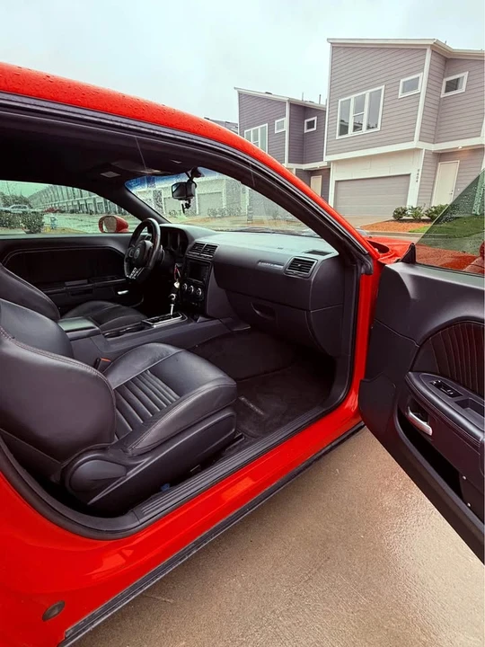 2014 Dodge Challenger 3rd Gen - Image 11 of 14