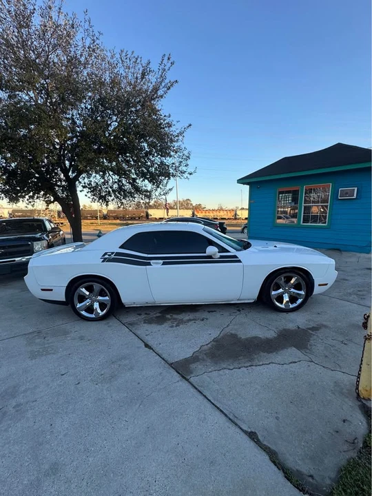 2014 Dodge Challenger 3rd Gen - Image 5 of 16