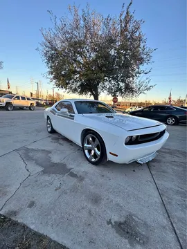 2014 Dodge Challenger R/T Plus
