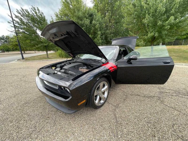 2014 Dodge Challenger 3rd Gen - Image 9 of 17