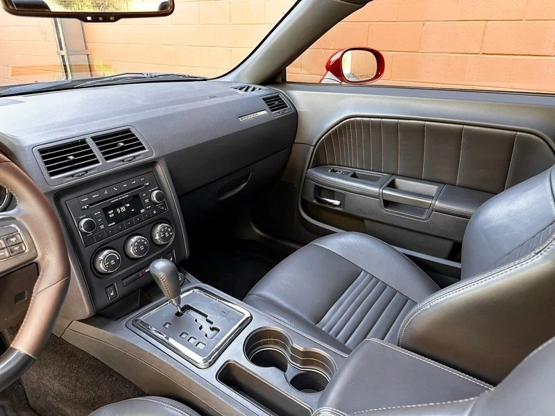 2014 Dodge Challenger 3rd Gen - Image 13 of 20