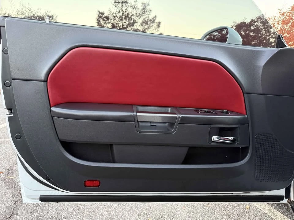 2014 Dodge Challenger 3rd Gen - Image 10 of 18