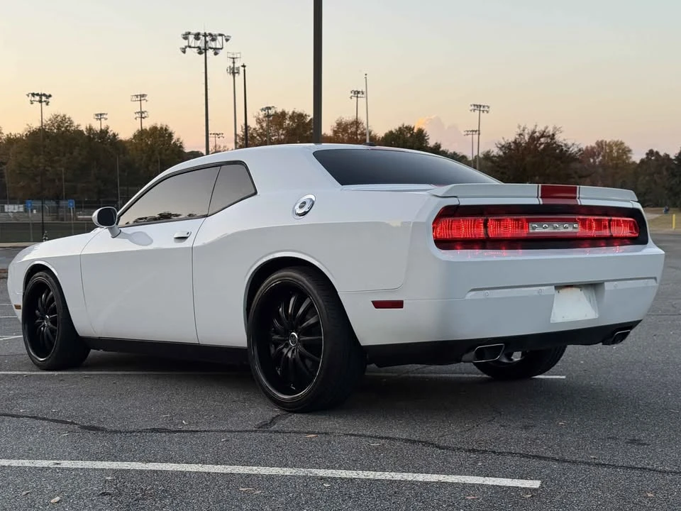 2014 Dodge Challenger 3rd Gen - Image 2 of 18