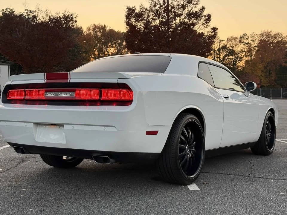 2014 Dodge Challenger 3rd Gen - Image 7 of 18