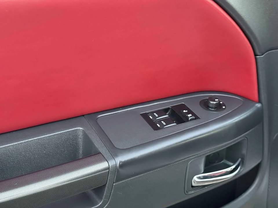 2014 Dodge Challenger 3rd Gen - Image 9 of 18