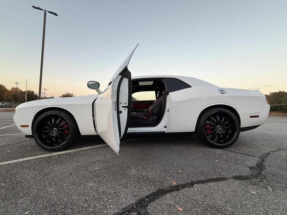 2014 Dodge Challenger 3rd Gen - Image 3 of 18