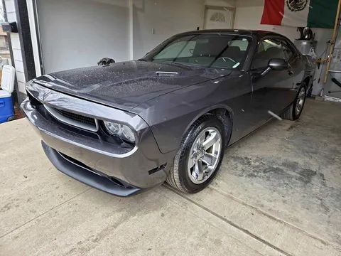 2014 Dodge Challenger SE Coupe