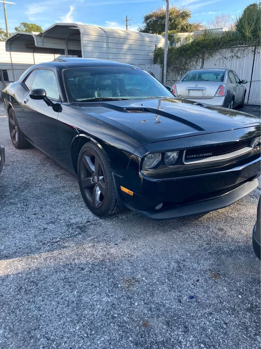 2014 Dodge Challenger 3rd Gen - Image 3 of 10