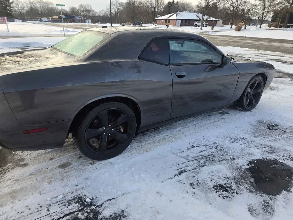 2014 Dodge Challenger 3rd Gen - Image 4 of 8