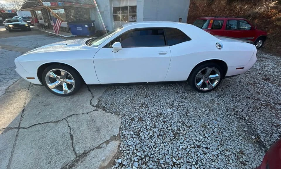 2014 Dodge Challenger 3rd Gen - Image 2 of 7