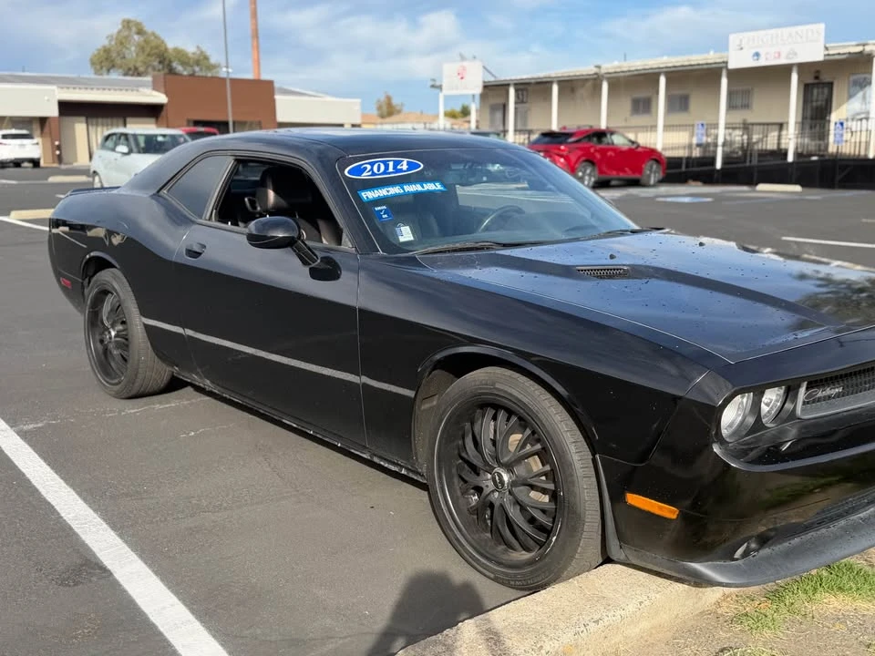 2014 Dodge Challenger 3rd Gen - Image 5 of 7