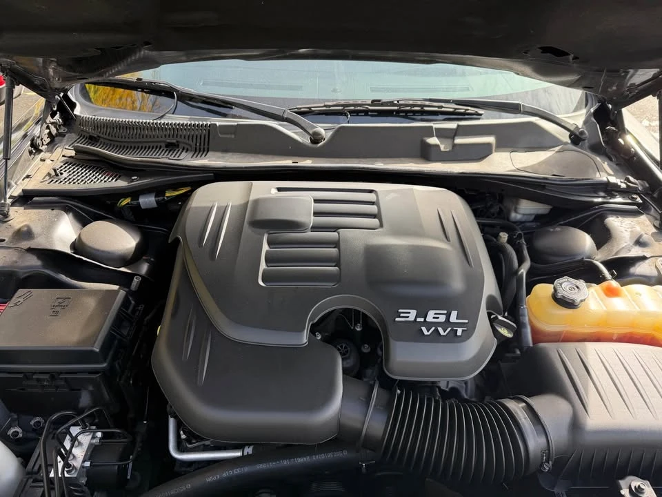 2014 Dodge Challenger 3rd Gen - Image 6 of 7