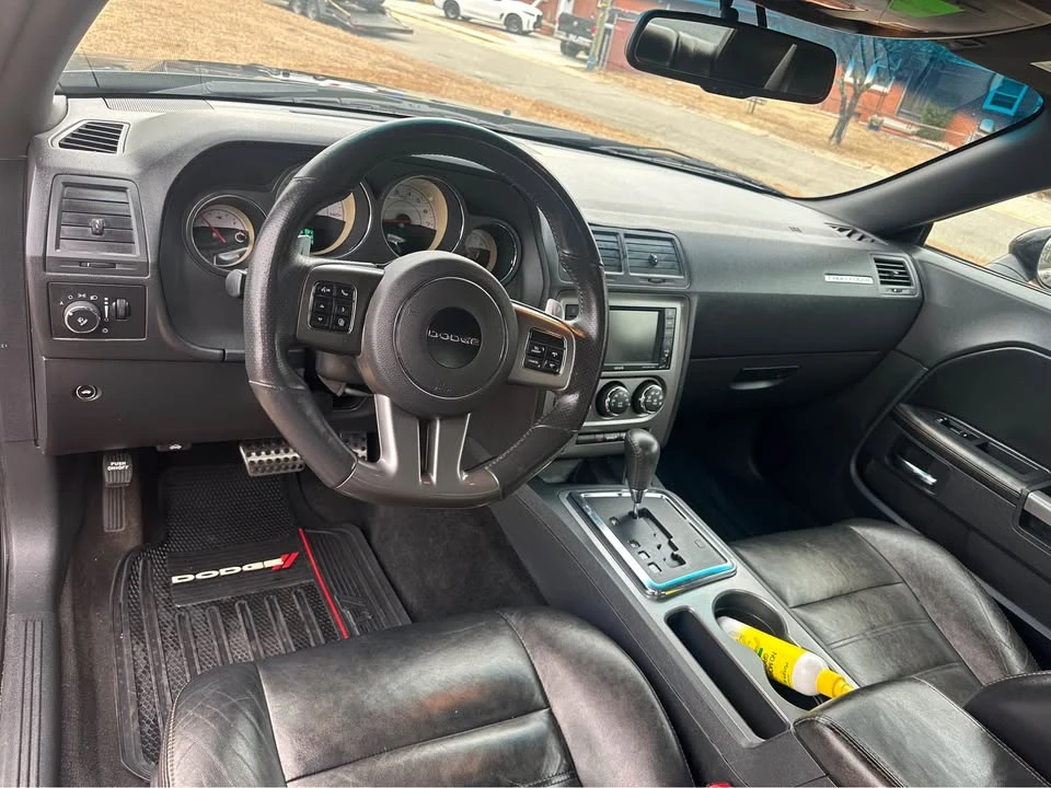 2014 Dodge Challenger 3rd Gen - Image 8 of 13
