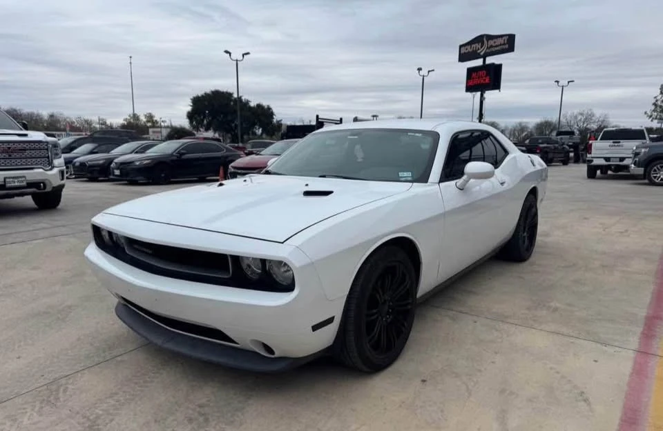 2014 Dodge Challenger 3rd Gen - Image 3 of 11