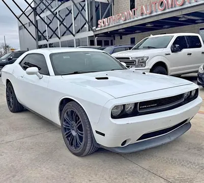 2014 Dodge Challenger SXT Coupe