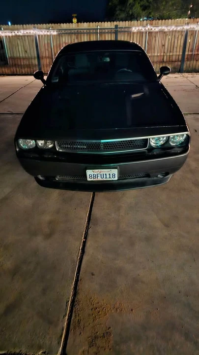 2014 Dodge Challenger 3rd Gen - Image 9 of 10