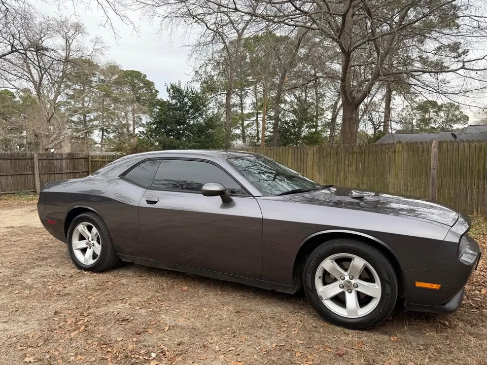 2014 Dodge Challenger 3rd Gen - Image 13 of 18