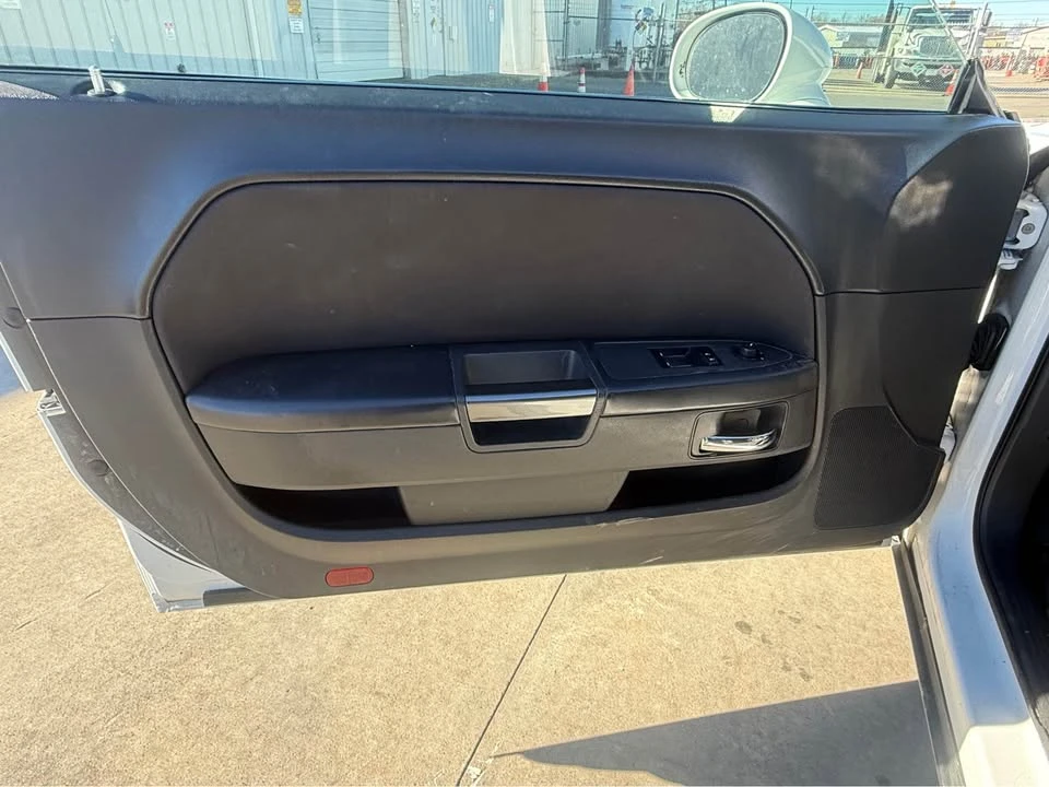 2014 Dodge Challenger 3rd Gen - Image 18 of 19
