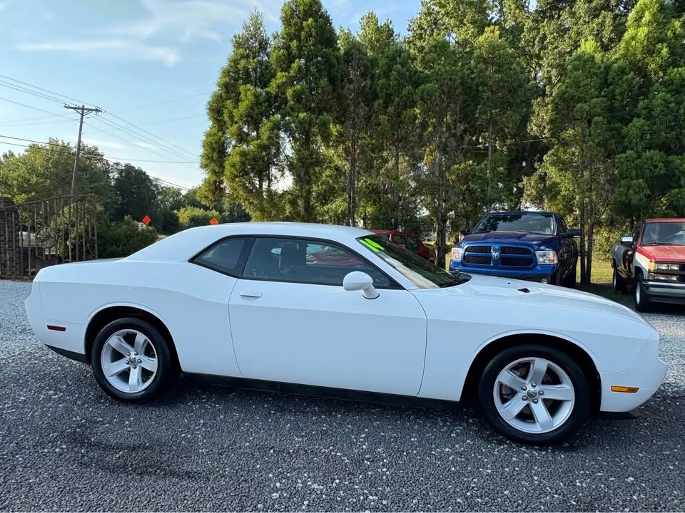 2014 Dodge Challenger 3rd Gen - Image 2 of 10