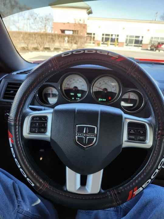 2014 Dodge Challenger 3rd Gen - Image 7 of 10