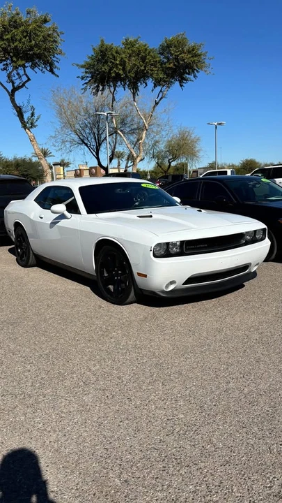 2014 Dodge Challenger 3rd Gen - Image 3 of 10