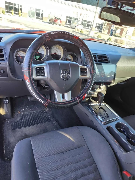 2014 Dodge Challenger 3rd Gen - Image 5 of 10