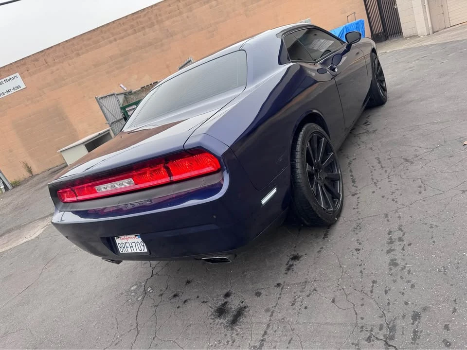 2014 Dodge Challenger 3rd Gen - Image 10 of 14