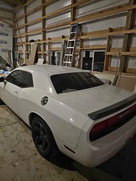 2014 Dodge Challenger SXT Coupe
