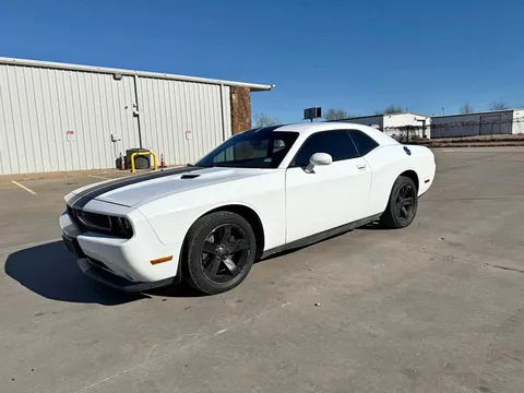 2014 Dodge Challenger SXT Coupe