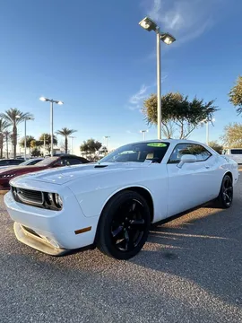 2014 Dodge Challenger SXT Coupe