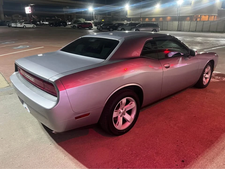 2014 Dodge Challenger 3rd Gen - Image 4 of 12