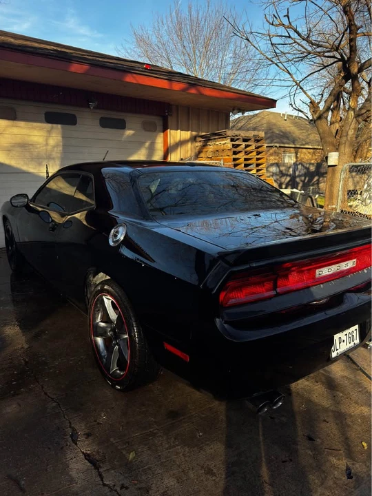 2014 Dodge Challenger 3rd Gen - Image 5 of 18
