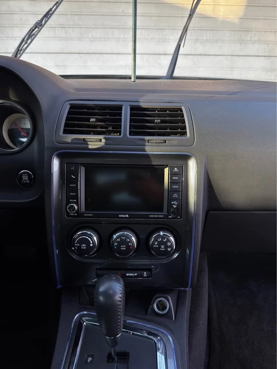 2014 Dodge Challenger 3rd Gen - Image 15 of 18
