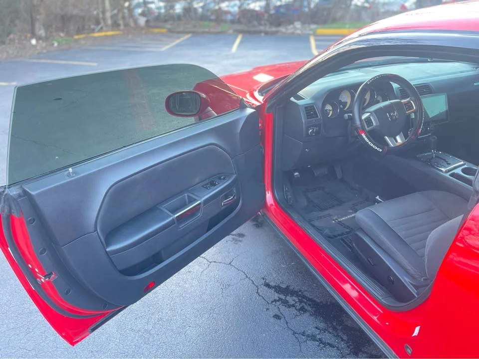 2014 Dodge Challenger 3rd Gen - Image 9 of 18