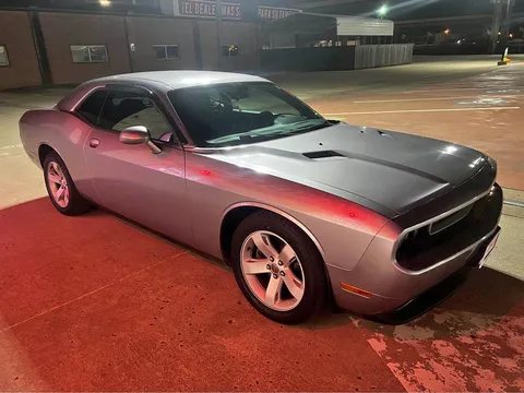 2014 Dodge Challenger SXT Coupe