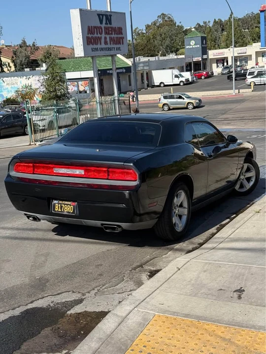 2014 Dodge Challenger 3rd Gen - Image 6 of 8