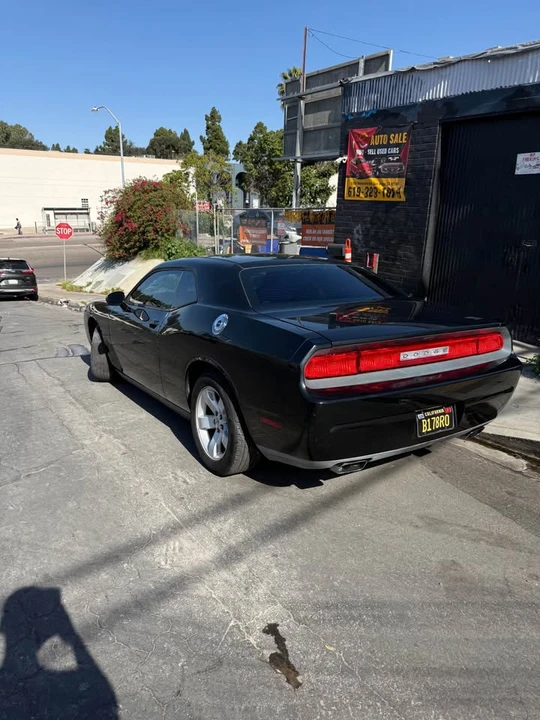 2014 Dodge Challenger 3rd Gen - Image 4 of 8