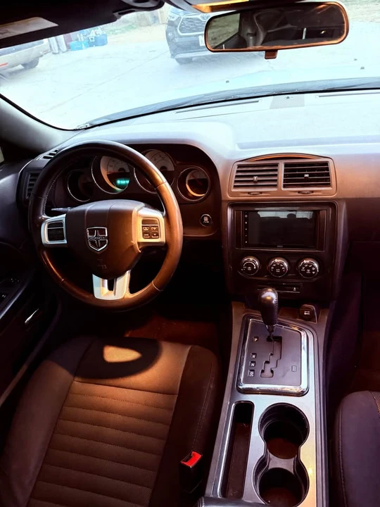 2014 Dodge Challenger 3rd Gen - Image 8 of 10