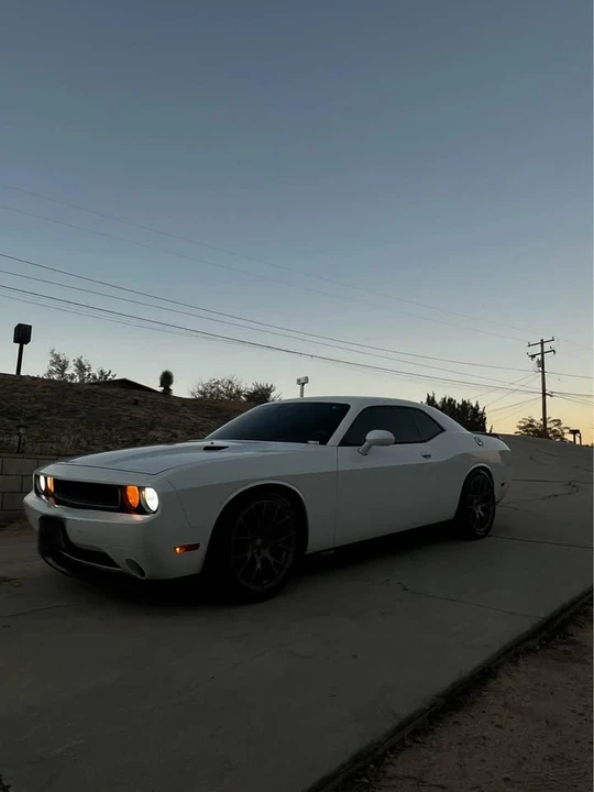 2014 Dodge Challenger 3rd Gen - Image 2 of 10